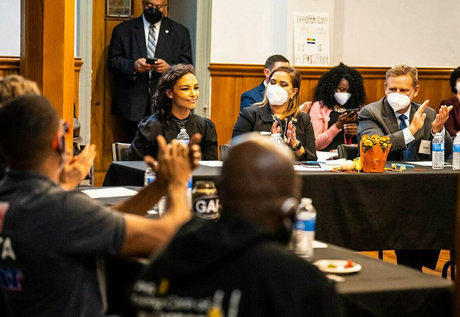 bad mmama pornographic actress pictures