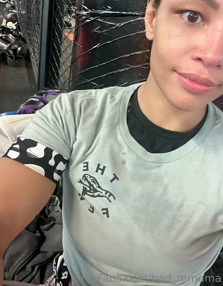 bad mmama model perfect photo