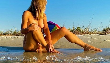 malibustringskristen hot actress pic