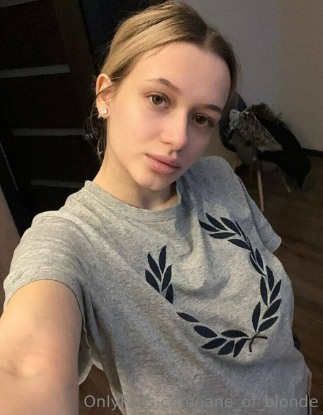 jane of blonde star pornographic photos