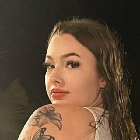 hazeyyefree nude actress img