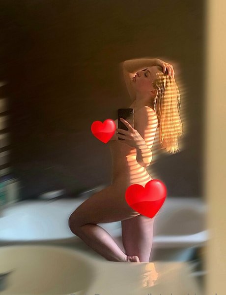 latvianblonde naked actress galleries