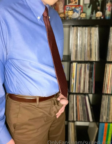 petersuitandtie pornstar adult photo