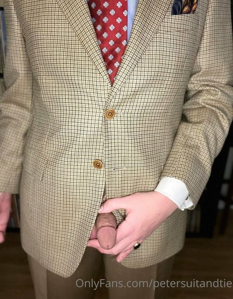 petersuitandtie art star image