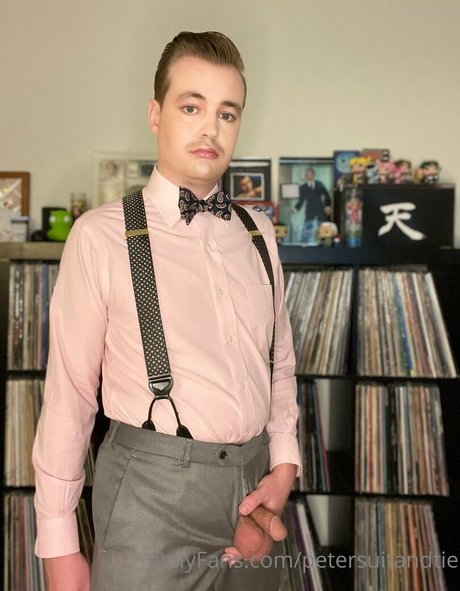 petersuitandtie xxx star photo