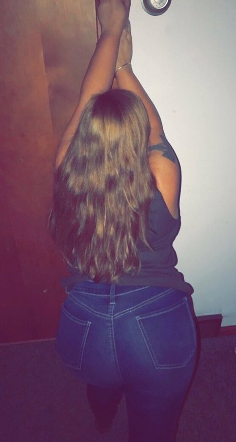 xjuicypeachx model pornographic img