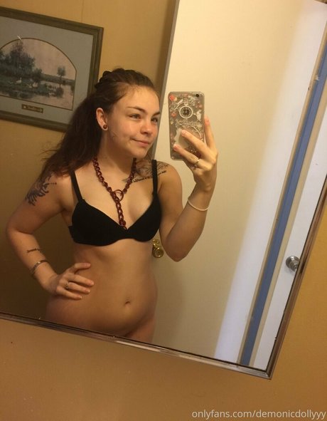 ciricesinsss porn model archive