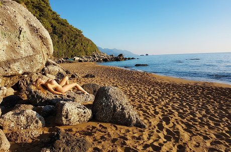 taniaamazon free free actress pic