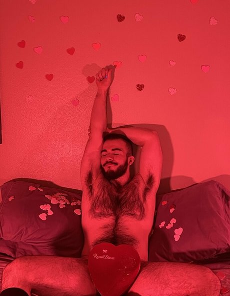 adjectiveotter model perfect pic