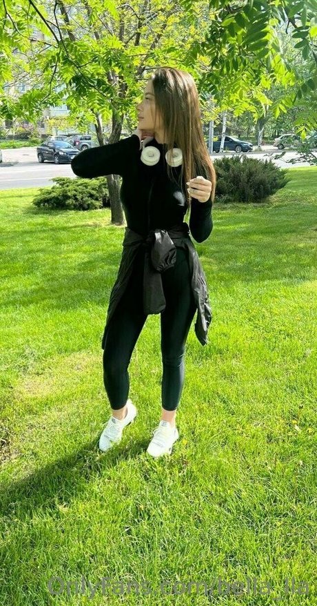 bella lla star nude photos