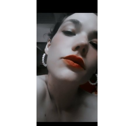 theladyfromshanghai pretty actress pictures