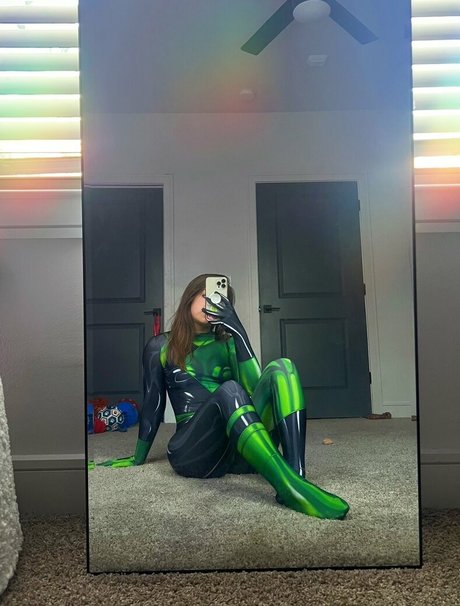 GXR Shorty model naked gallery