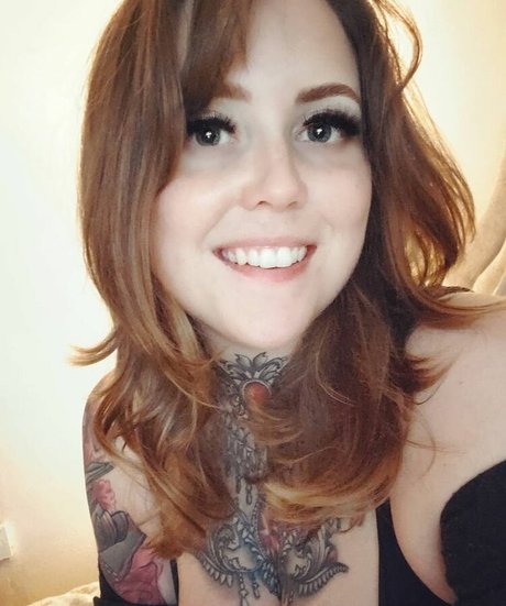 LoveLaurenn sex model pictures