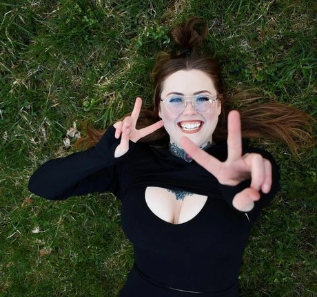 LoveLaurenn top star image