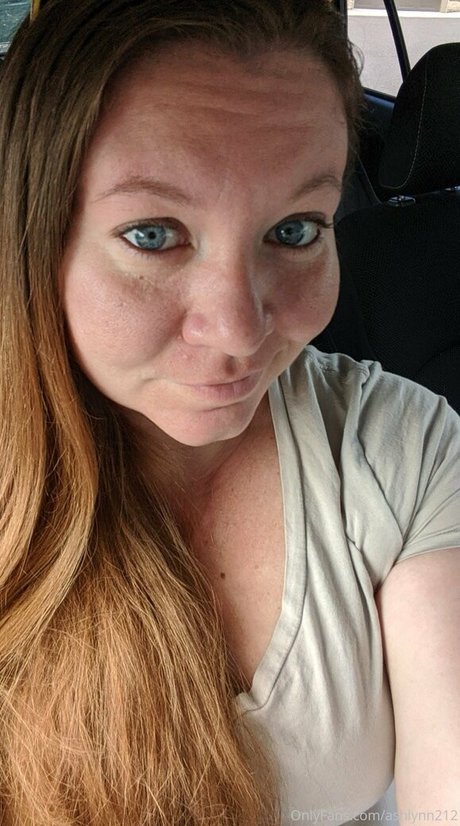 ashlynn212 model hot gallery