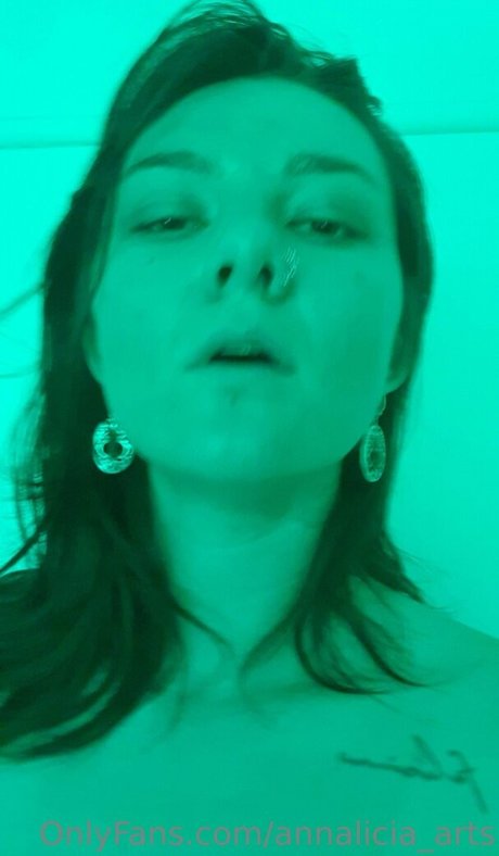 annalicia arts free star img