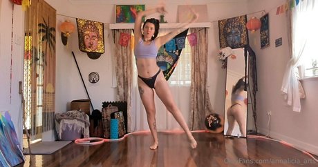 annalicia arts nice actress picture