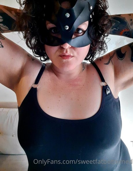 sweetfatbottomed hot pornstar photo