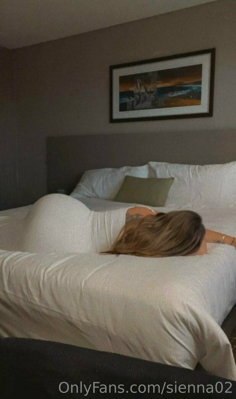 sienna02 erotic actress gallery