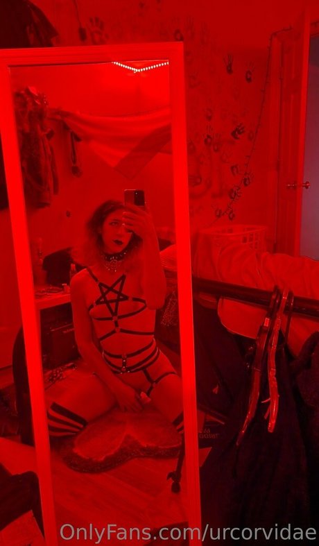 urcorvidae star porn image