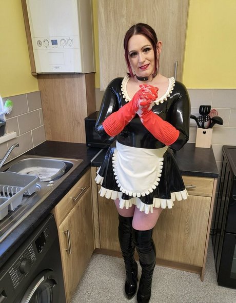 latexnikki12 adult actress img