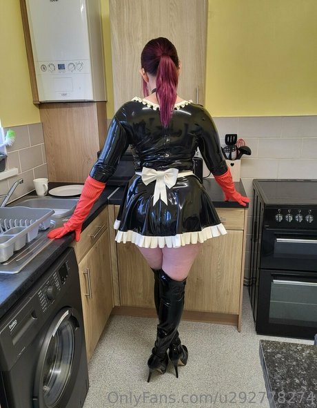 latexnikki12 model sex images