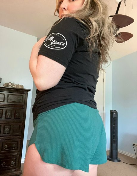 coreyanne model images