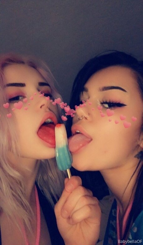 Bella Quinn star perfect photo