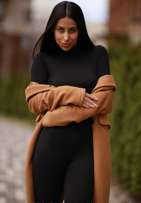 dayana wifey model erotic img