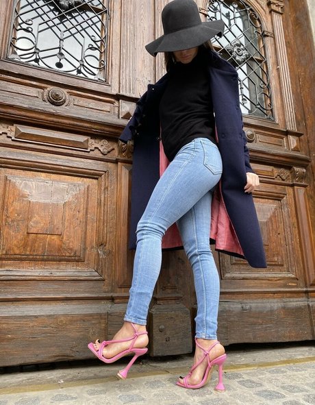 froggeefeetfree model nudes archive