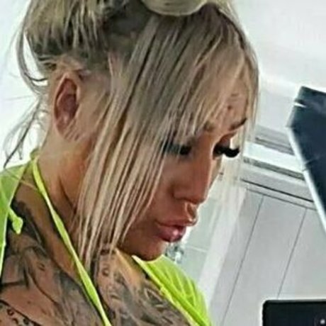 ivonnestark high quality model picture