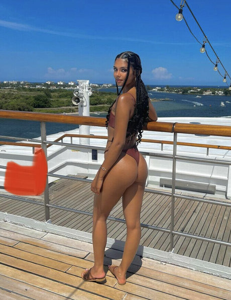 Tainamaria_ art pornstar img