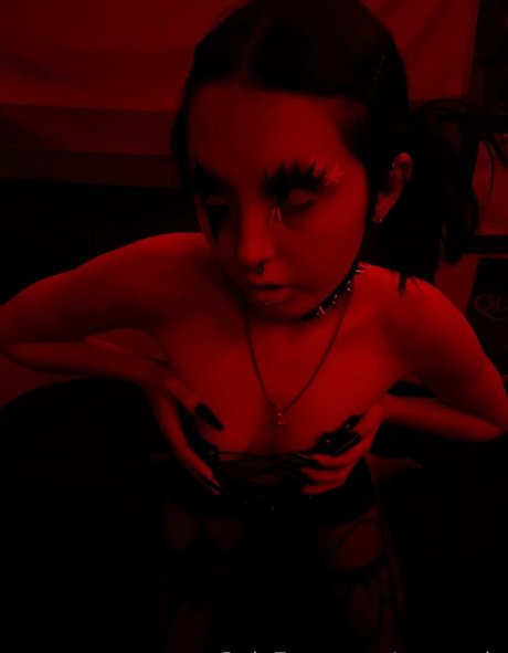 wuvvmia free star pics