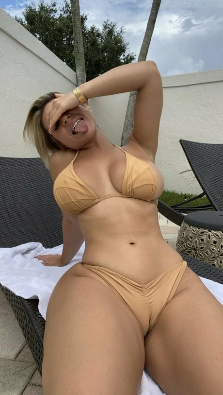 Lauren Pisciotta model adult pictures