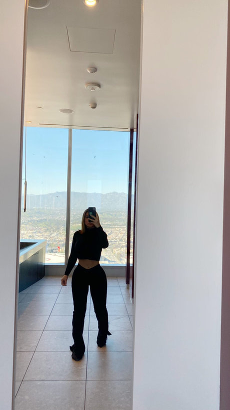 Lauren Pisciotta exclusive star img