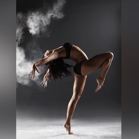 Lisa Mason pornographic model pics