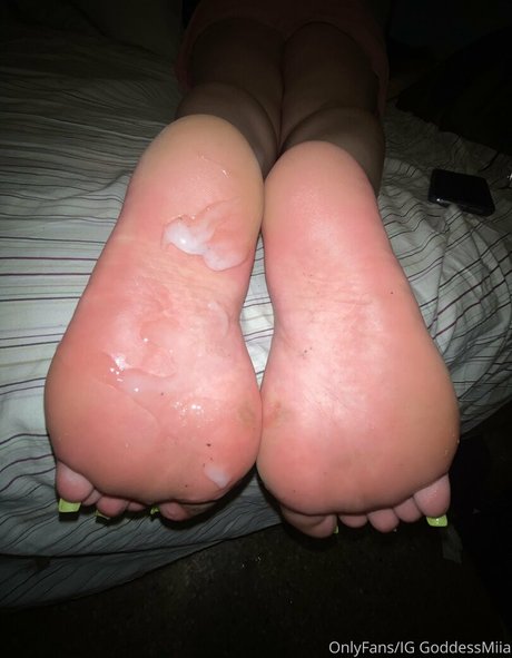 Goddess Miiaa hot star images