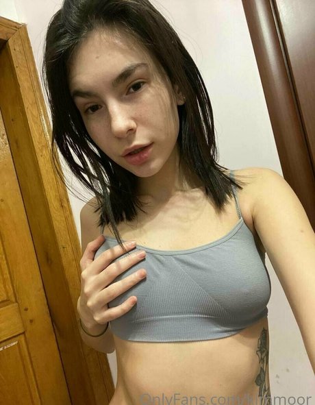 Kim Moor pretty actress photos