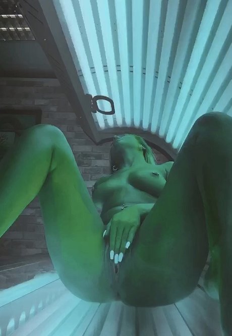 Imogen Lucy Holland nude pornstar image