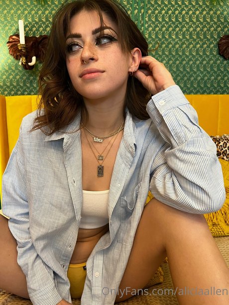 Alicia Allen pretty star gallery