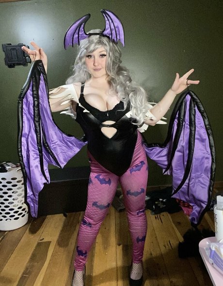 Miss Nerdy Dirty pretty pornstar pictures