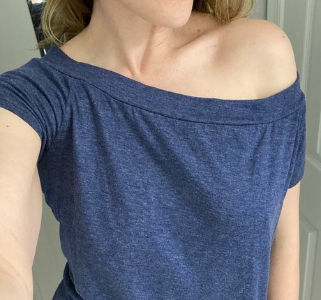 Emily Sequoia star pornographic images