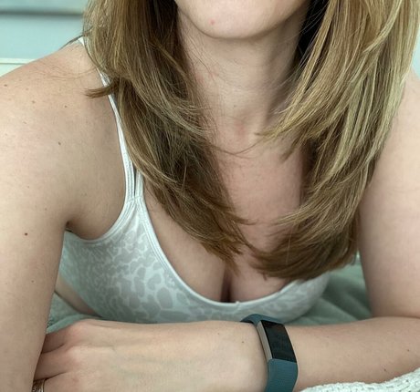 Emily Sequoia model adult gallery