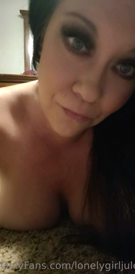 Lonelygirljules high quality model pictures