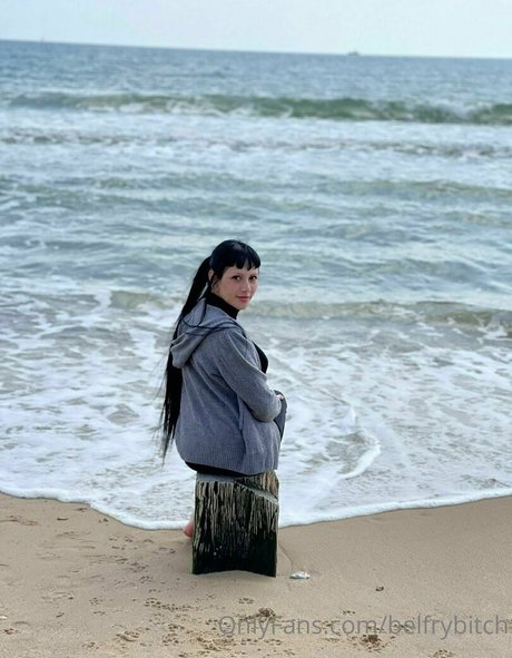 belfrybitch art pornstar photo