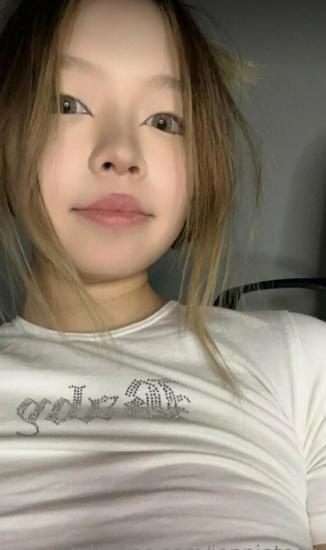 jennieteen pornstar hot images