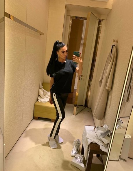 beauty trans onlyfans porn pics