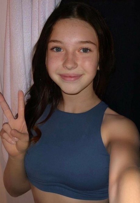 im just a girl pornstar nude img