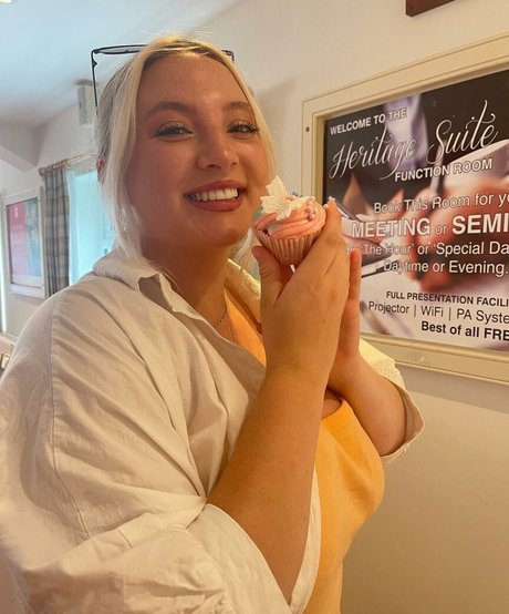 Shona Colson naked star galleries