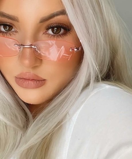 Shona Colson pretty actress pic